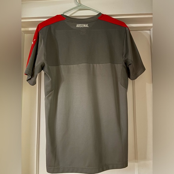 Puma 2016/17 Arsenal Training Jersey - Picture 2 of 3